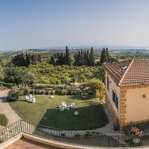 2* Bed & Breakfast La Lumia Suites&apartments